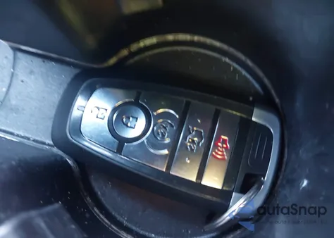 2018 Ford Fusion Hybrid Titanium из США, поврежденный, VIN 3FA6P0RU7JR249138